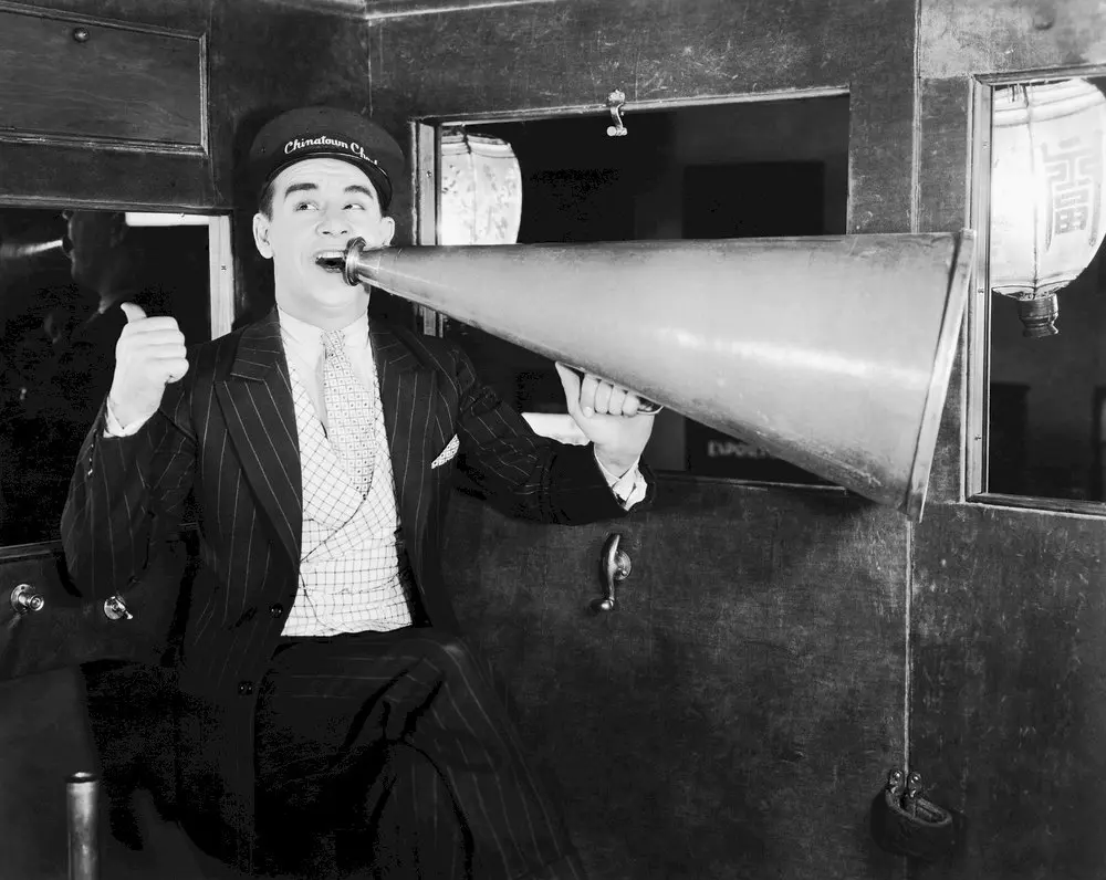 Keeping your voice: 4 key messages to share on social media during the coronavirus pandemic